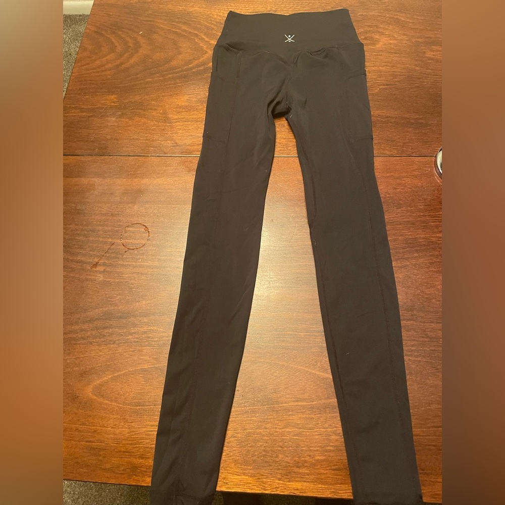 NWOT- size extra small free spirit outlet leggings